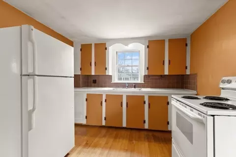 Kitchen - 59 Springvale Rd, Reading, MA 01867 photo 1 of 4