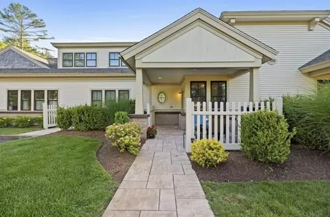 599 Washington St #10, Pembroke, MA 02359