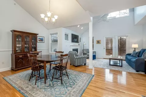 Dining - 25 Delcor Dr #25, Walpole, MA 02081 photo 3 of 3