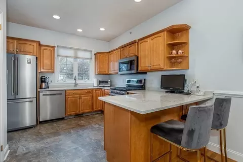 Kitchen - 25 Delcor Dr #25, Walpole, MA 02081 photo 1 of 3