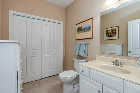 Bath - 25 Delcor Dr #25, Walpole, MA 02081 photo 2 of 3