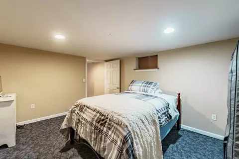333 Surrey Rd, Springfield, MA 01118 photo 25