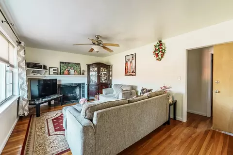 333 Surrey Rd, Springfield, MA 01118 photo 4