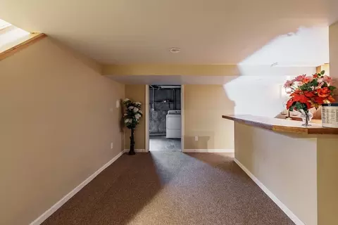 333 Surrey Rd, Springfield, MA 01118 photo 29