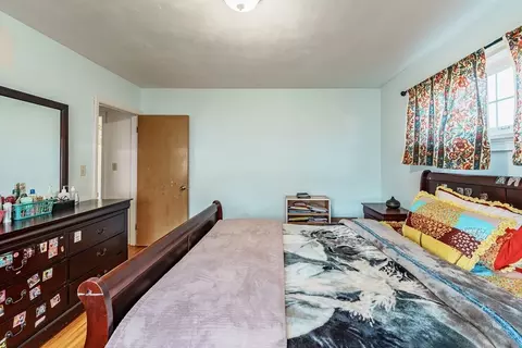 333 Surrey Rd, Springfield, MA 01118 photo 10