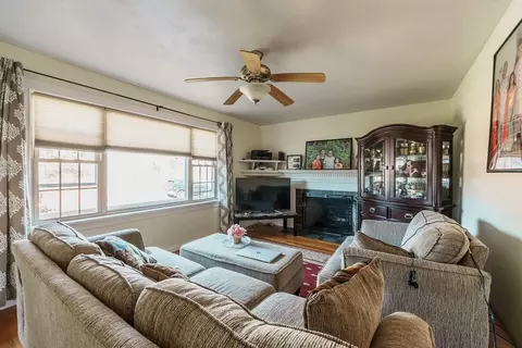 333 Surrey Rd, Springfield, MA 01118 photo 6