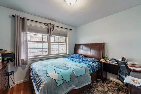 333 Surrey Rd, Springfield, MA 01118 photo 12