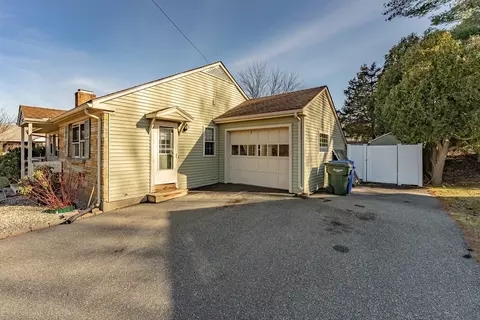 333 Surrey Rd, Springfield, MA 01118 photo 36