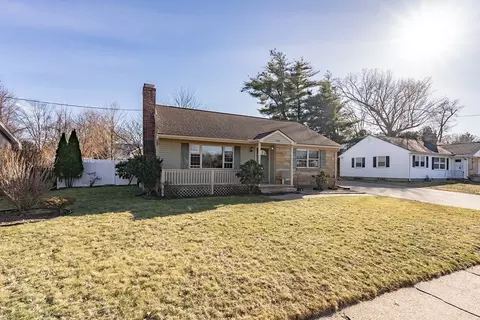 333 Surrey Rd, Springfield, MA 01118 photo 3