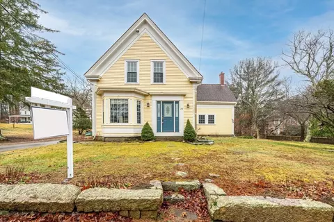 72 Oldham St, Pembroke, MA 02359