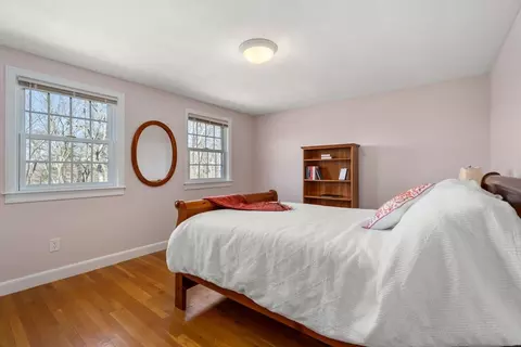 Bedroom - 8 Raleigh Rd, Dover, MA 02030 photo 4 of 5