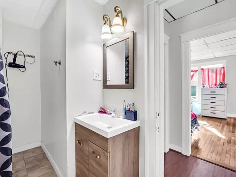 Bath - 69 Providence St, Worcester, MA 01604 photo 1 of 5