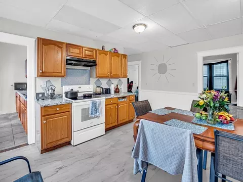 Dining - 69 Providence St, Worcester, MA 01604 photo 3 of 7
