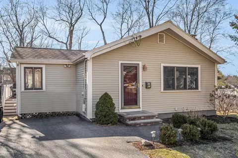 62 Longfellow Rd, Reading, MA 01867