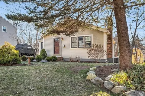 Exterior - 62 Longfellow Rd, Reading, MA 01867 photo 4 of 12