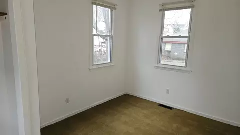 47 Lansing Pl, Springfield, MA 01108 photo 5