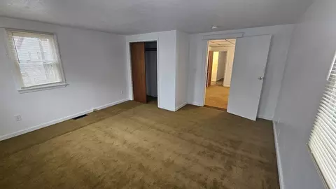 47 Lansing Pl, Springfield, MA 01108 photo 10