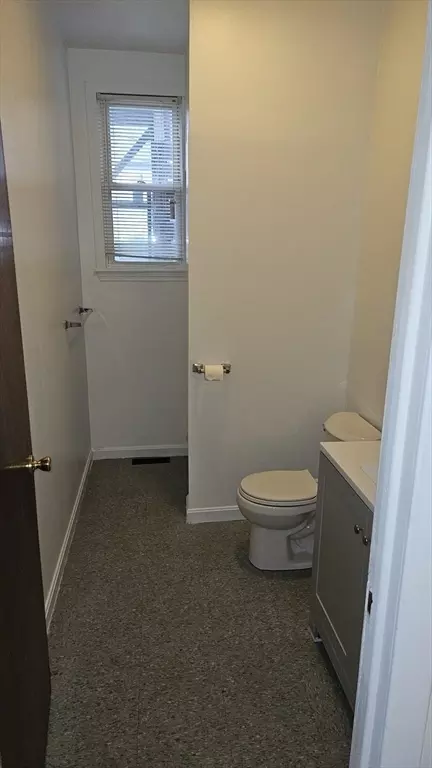 47 Lansing Pl, Springfield, MA 01108 photo 13