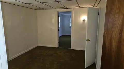 47 Lansing Pl, Springfield, MA 01108 photo 9