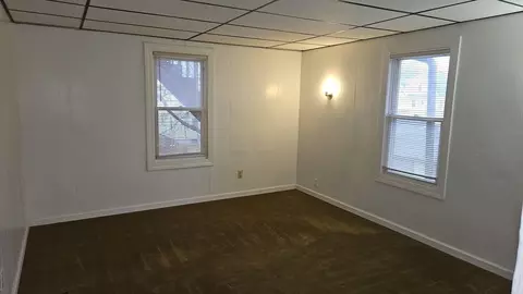 47 Lansing Pl, Springfield, MA 01108 photo 8