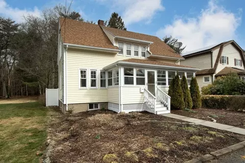 63 Swan Ave, Weymouth, MA 02190