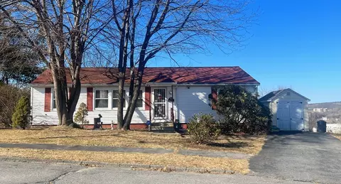 18 Miami St, Worcester, MA 01605