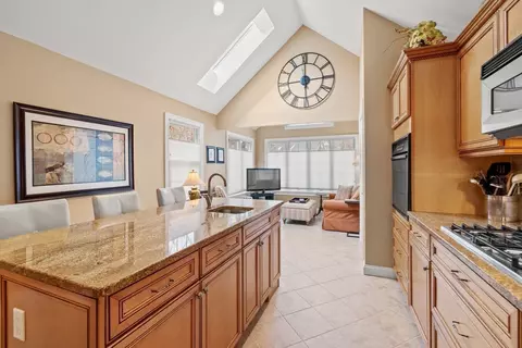 Kitchen - 33 Gold Leaf Ln #33, Mashpee, MA 02649 photo 3 of 5