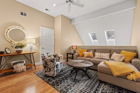 Living - 33 Gold Leaf Ln #33, Mashpee, MA 02649 photo 7 of 10