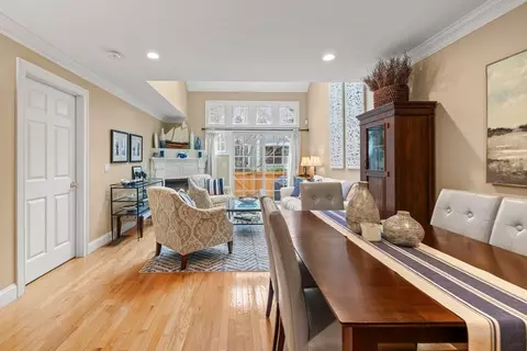 Living - 33 Gold Leaf Ln #33, Mashpee, MA 02649 photo 3 of 10