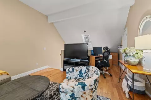 Living - 33 Gold Leaf Ln #33, Mashpee, MA 02649 photo 8 of 10