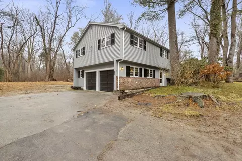 24 Maple St, Scituate, MA 02066