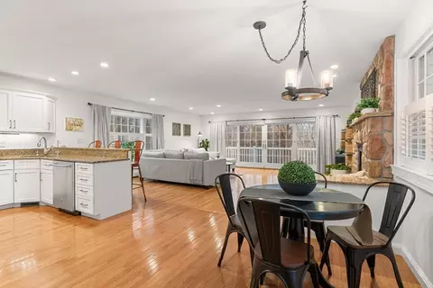 Dining - 7 Robert St, Wakefield, MA 01880 photo 3 of 5