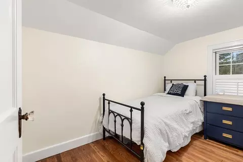 Bedroom - 7 Robert St, Wakefield, MA 01880 photo 5 of 9