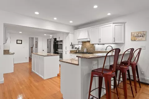 Kitchen - 7 Robert St, Wakefield, MA 01880 photo 5 of 7
