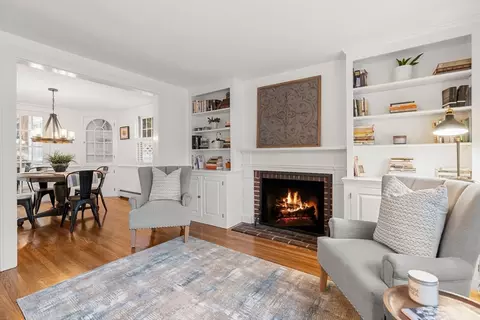 Living - 7 Robert St, Wakefield, MA 01880 photo 1 of 4