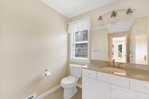Bath - 77 Eames Ave, Amherst, MA 01002 photo 2 of 3