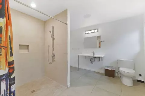 Bath - 77 Eames Ave, Amherst, MA 01002 photo 1 of 3