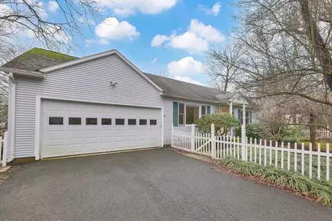 Exterior - 77 Eames Ave, Amherst, MA 01002 photo 13 of 14