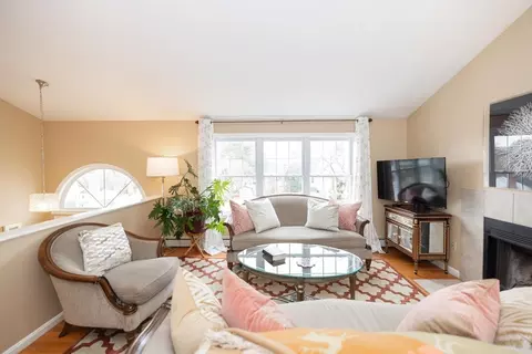 Living - 93 Kenberma Rd, Worcester, MA 01604 photo 1 of 3