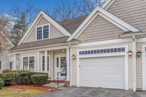 700 Blue Heron Dr #700, Lancaster, MA 01523