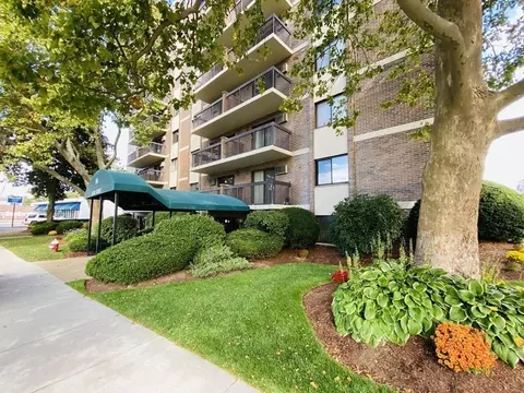 164 Galen St #76, Watertown, MA 02472