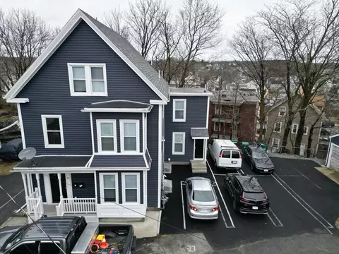 13 Adams Ct, Lynn, MA 01902
