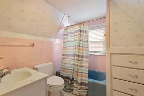 Bath - 6 Sanford Rd, Canton, MA 02021 photo 2 of 2