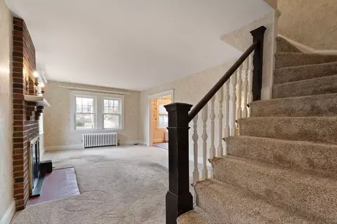 Entry Way - 6 Sanford Rd, Canton, MA 02021 photo 2 of 2