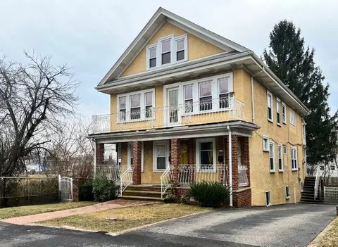 376-378 Fellsway W, Medford, MA 02155