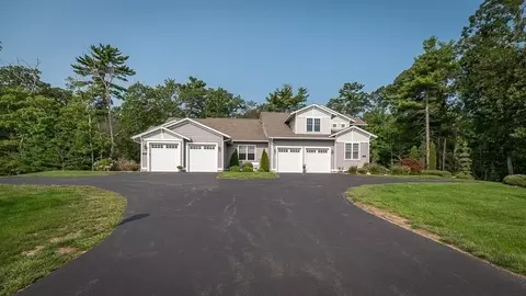 Exterior - 19 Kennedy Rd #B, Gloucester, MA 01930 photo 11 of 12