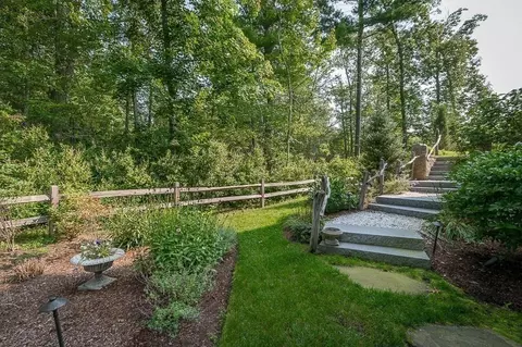 Exterior - 19 Kennedy Rd #B, Gloucester, MA 01930 photo 7 of 12