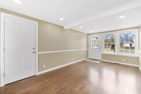 18 Fenway Dr, Springfield, MA 01119 photo 7