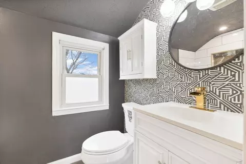 18 Fenway Dr, Springfield, MA 01119 photo 22