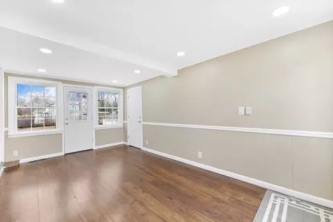 18 Fenway Dr, Springfield, MA 01119 photo 6